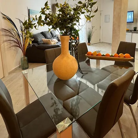 Puerto Marina Wifi Terraza 5 Pax Playa Ac بينالماذينا